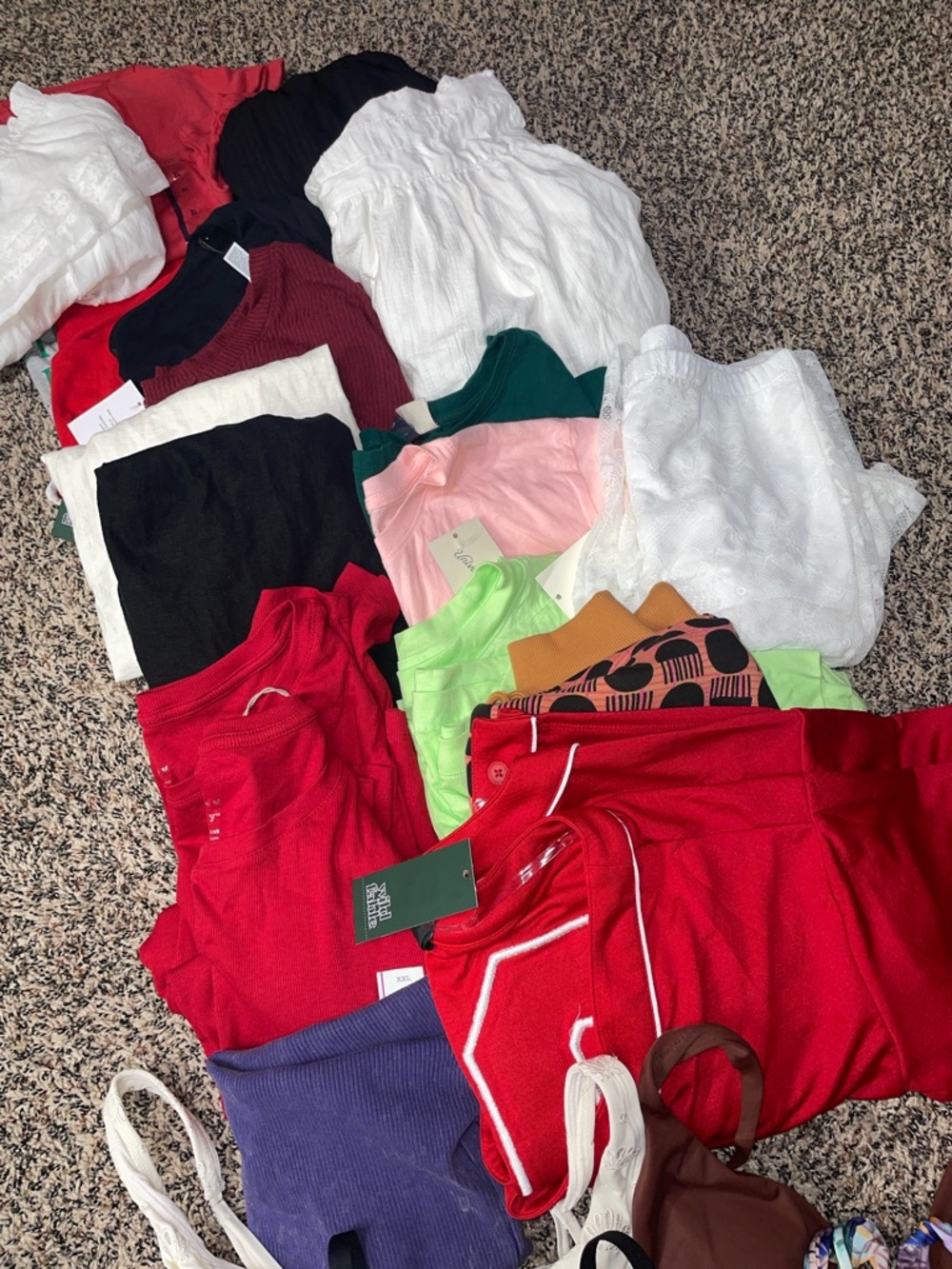 🤩HUGE 23 PIECE RESELL WOMANS CLOTHING BUNDLE Size XS-XXL | NWT! #1 - Picture 3 of 6